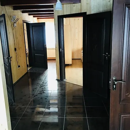 Lodge сонячний